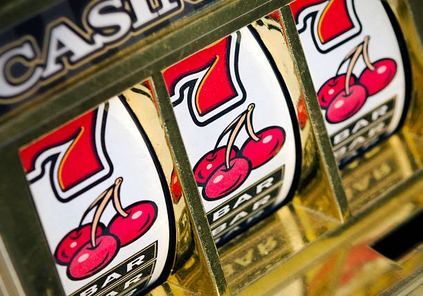 Dealer spinning the roulette wheel